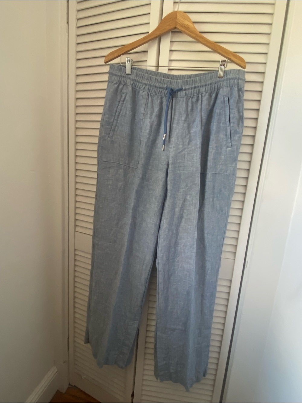 Athleta Retreat Linen High Rise Wide Leg Pants in Chambray Blue, size 14 Tall
